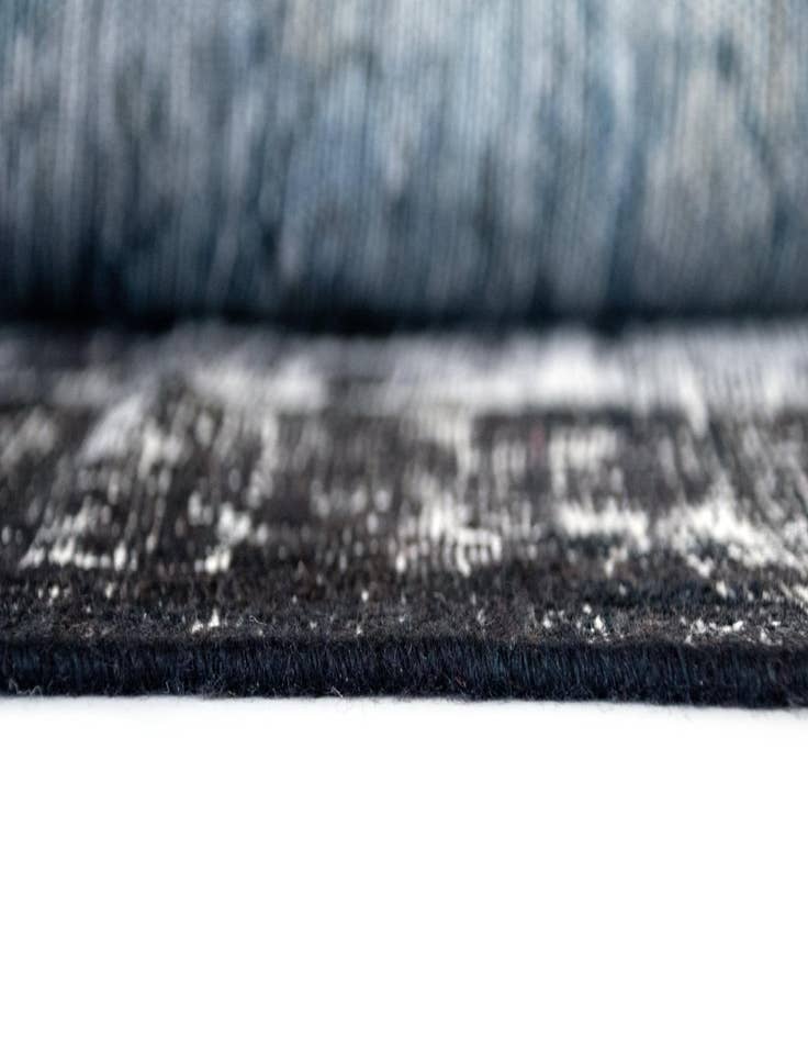 Detail image of 5' 8 x 7' 10  Hand Knotted Vintage Royal Persian Wool Rug