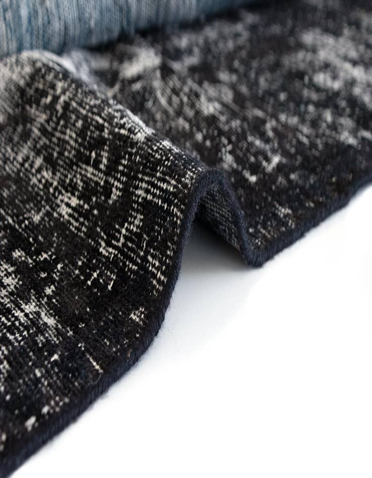 Detail image of 5' 8 x 7' 10  Hand Knotted Vintage Royal Persian Wool Rug