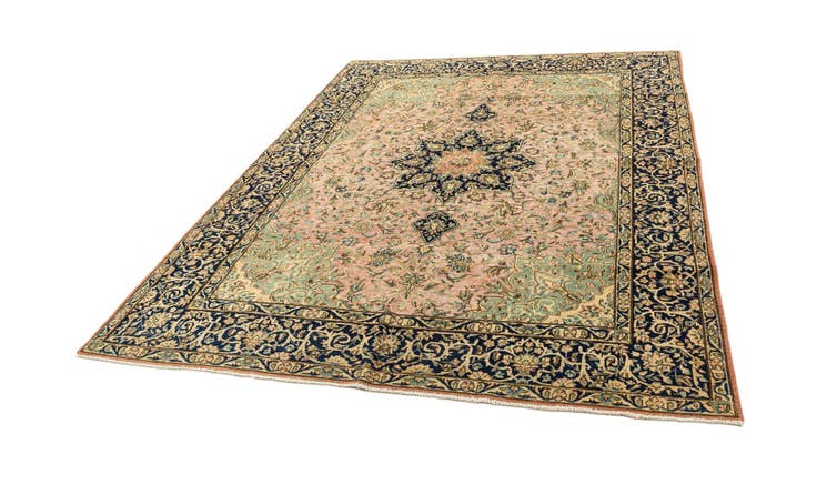Detail image of 7' x 9' 6 Vintage Royal Rug