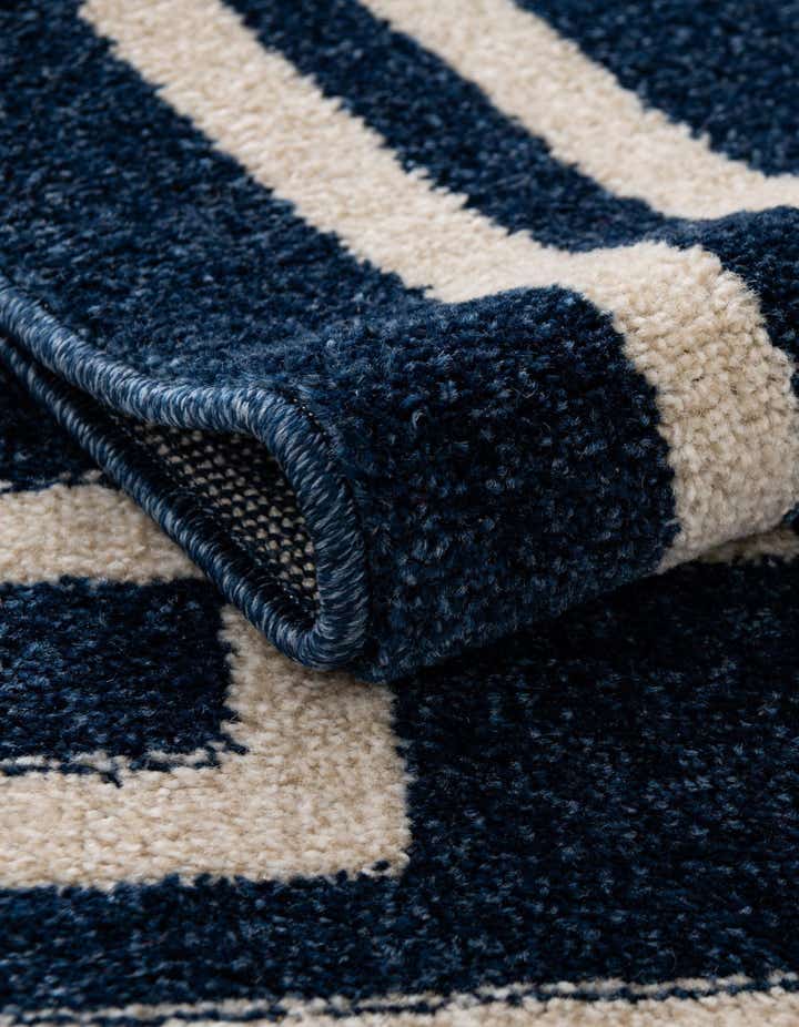 7' 10 x 7' 10 Hera Round Rug