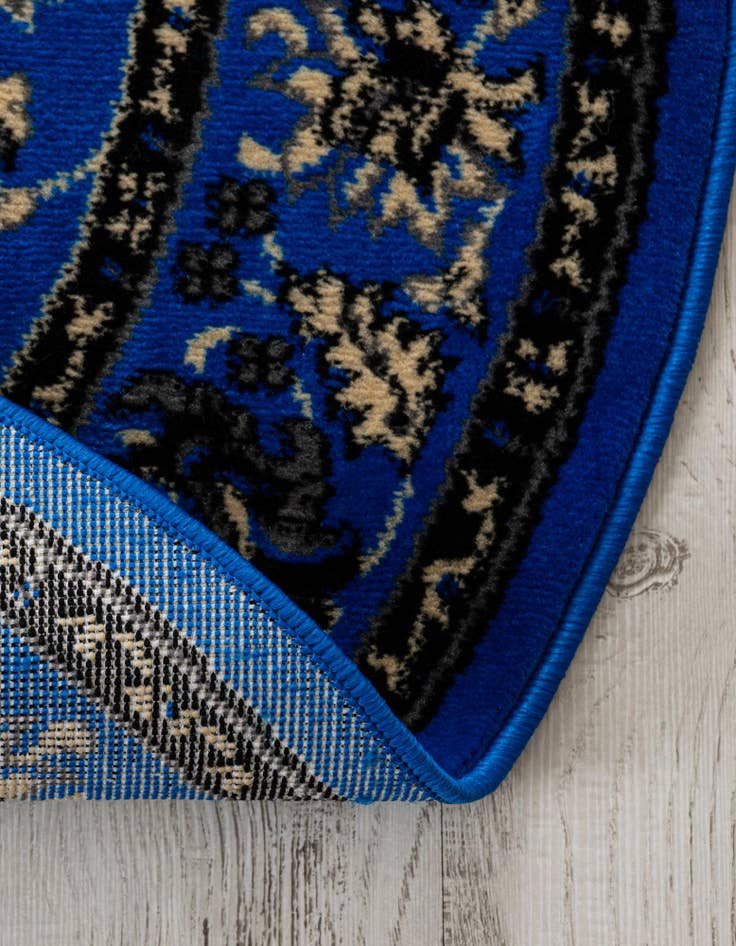 Detail image of 5' 3 x 5' 3 Kashan Design Round Rug