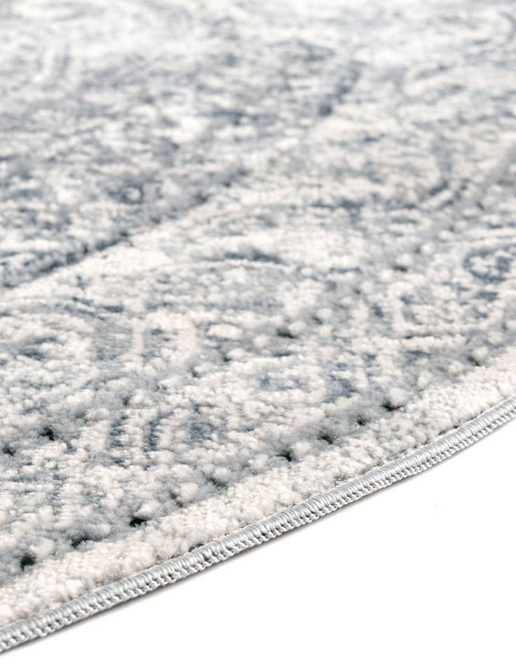 Detail image of 7' 10 x 7' 10 Villa Round Rug