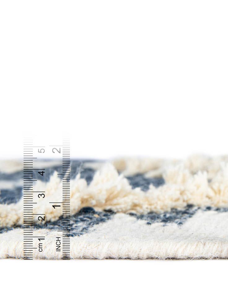 Detail image of 2' 2 x 8' 2  Hand Woven Arizona Wool Runner Rug