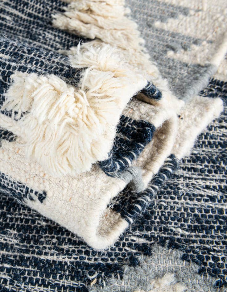 Detail image of 2' 2 x 8' 2  Hand Woven Arizona Wool Runner Rug