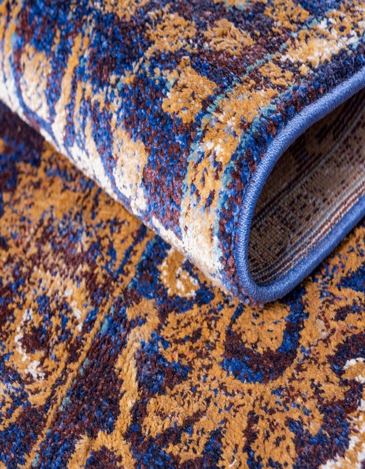 Detail image of 2' 2 x 6' 7 Charlotte Runner Rug