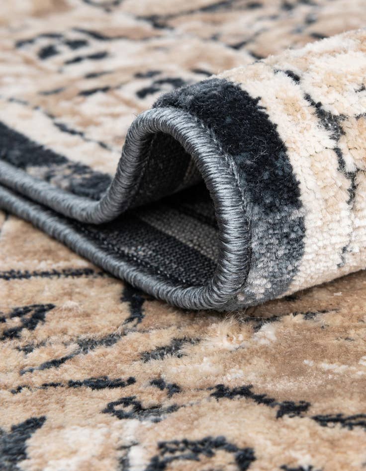 Detail image of 2' x 9' Eliza Runner Rug