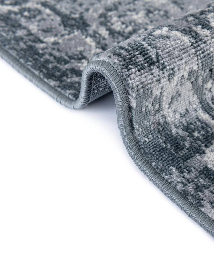 Detail image of 2' x 6' 9 Eliza Runner Rug