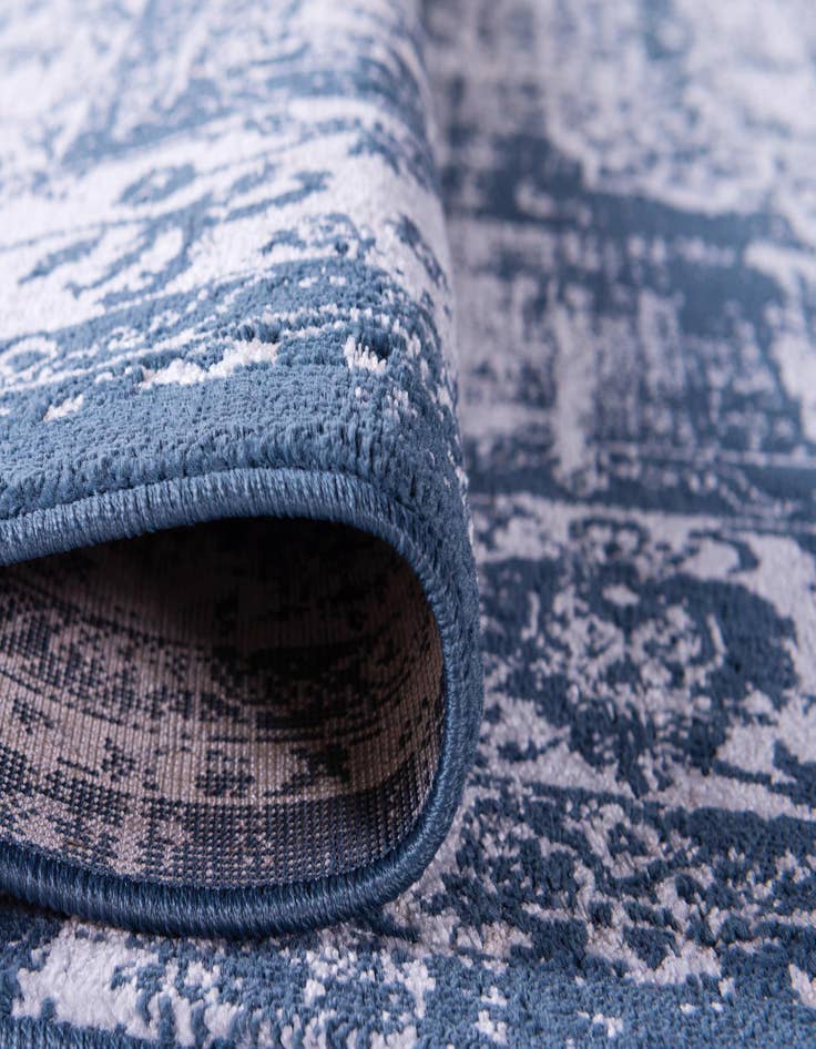 Detail image of 2' 2 x 6' Estate Runner Rug