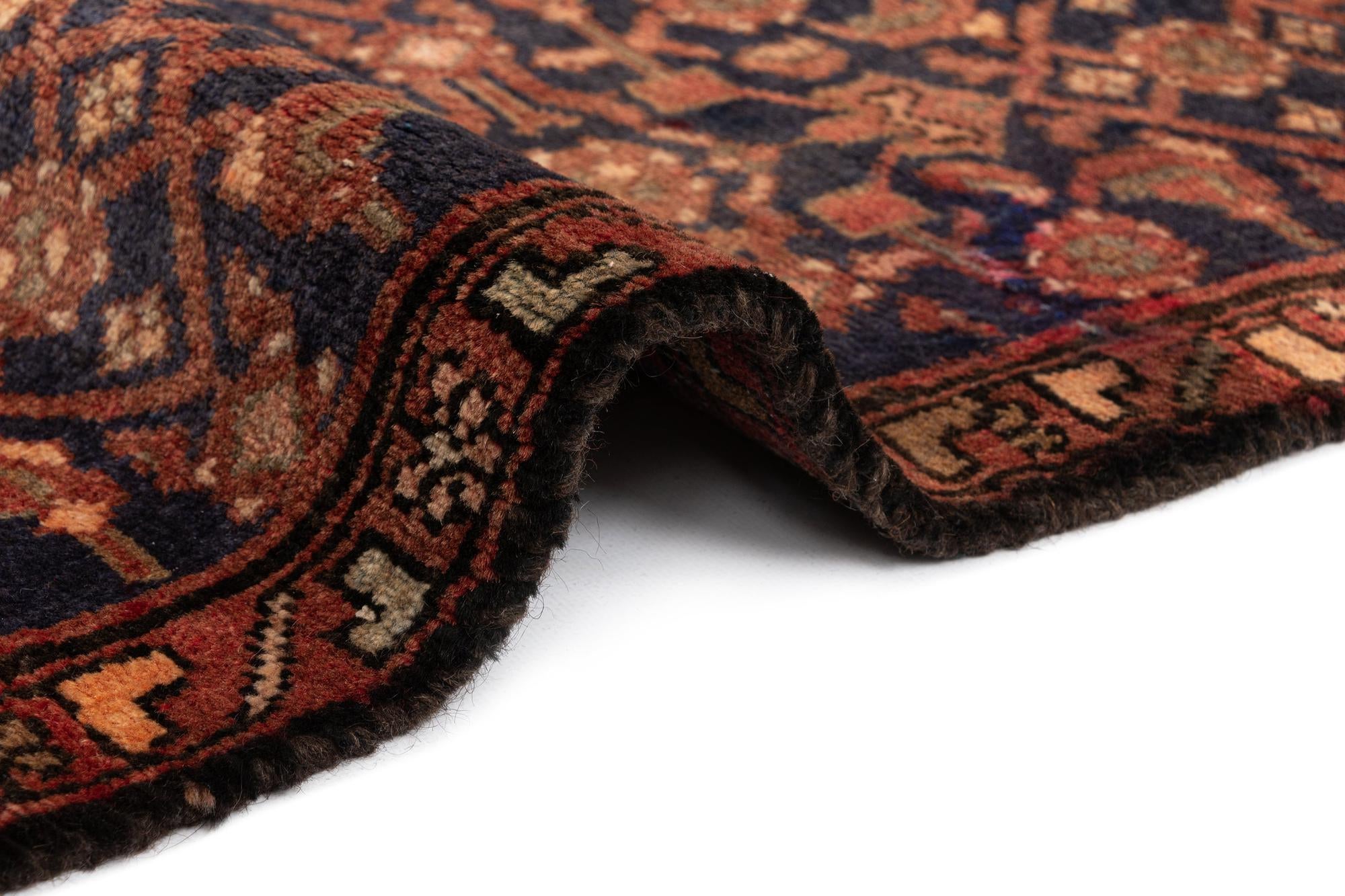 2' 9 x 9' 3 Hamedan Wool Runner Rug