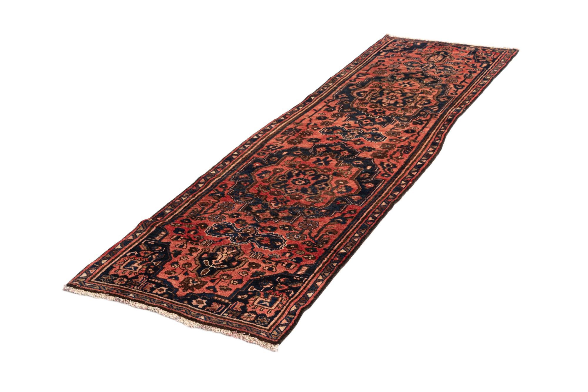 2' 8 x 9' 7 Hamedan Wool Runner Rug