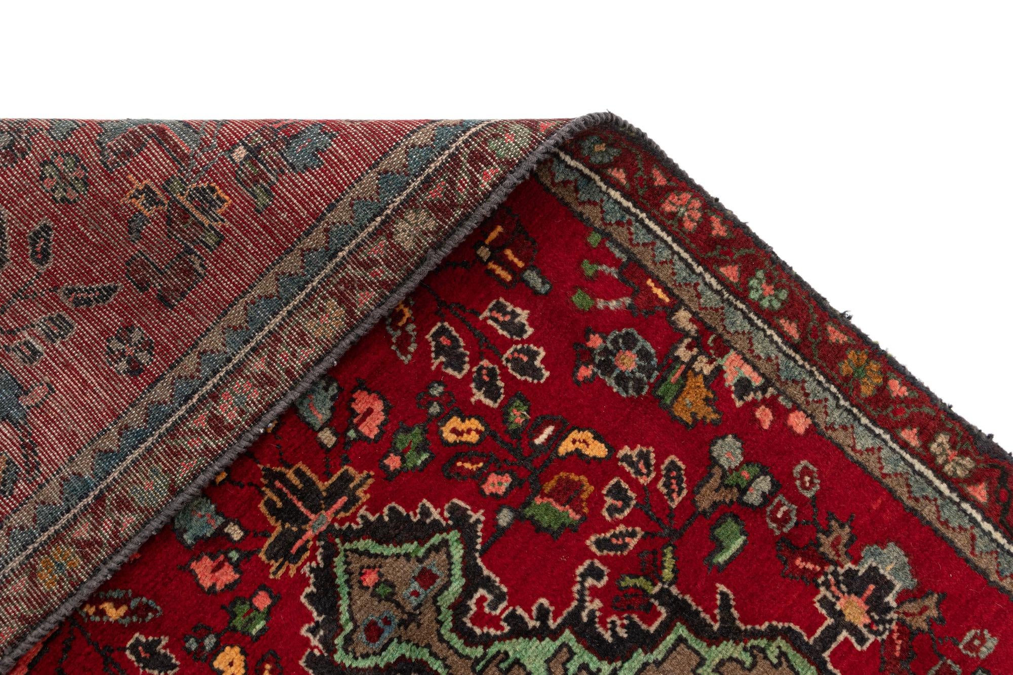 2' 6 x 9' 3 Hamedan Wool Runner Rug