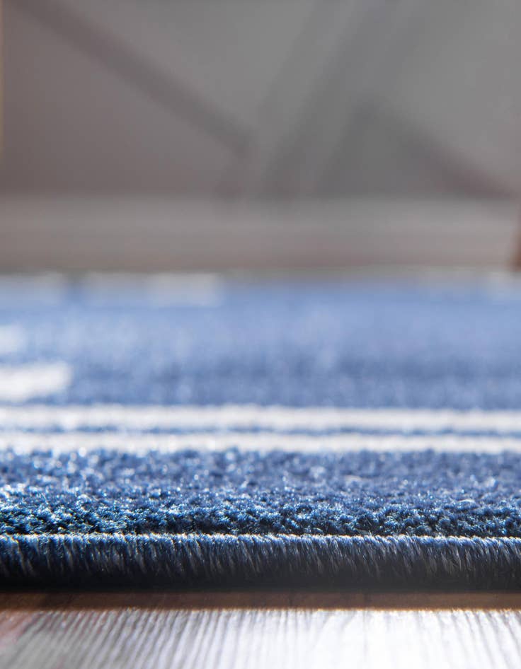 Detail image of 2' 7 x 10' Hera Runner Rug