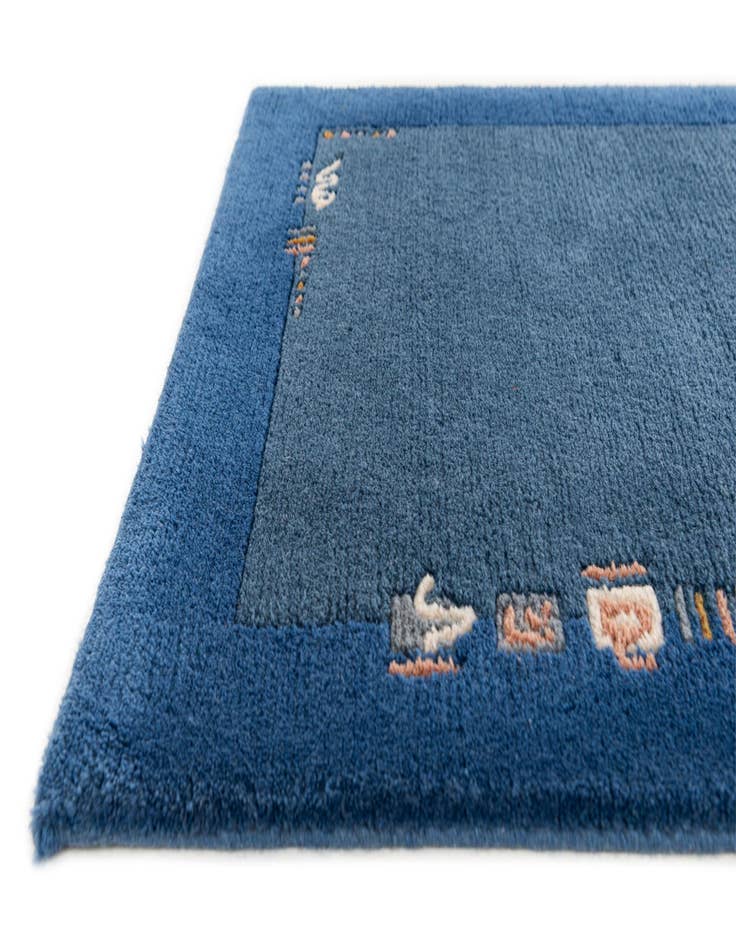 Detail image of 2' 4 x 9' 9 Hand Knotted Nepal Wool Runner Rug