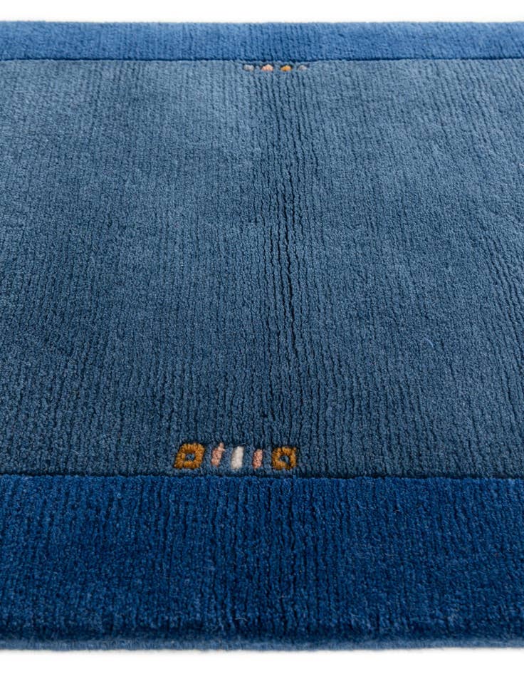 Detail image of 2' 4 x 9' 9 Hand Knotted Nepal Wool Runner Rug