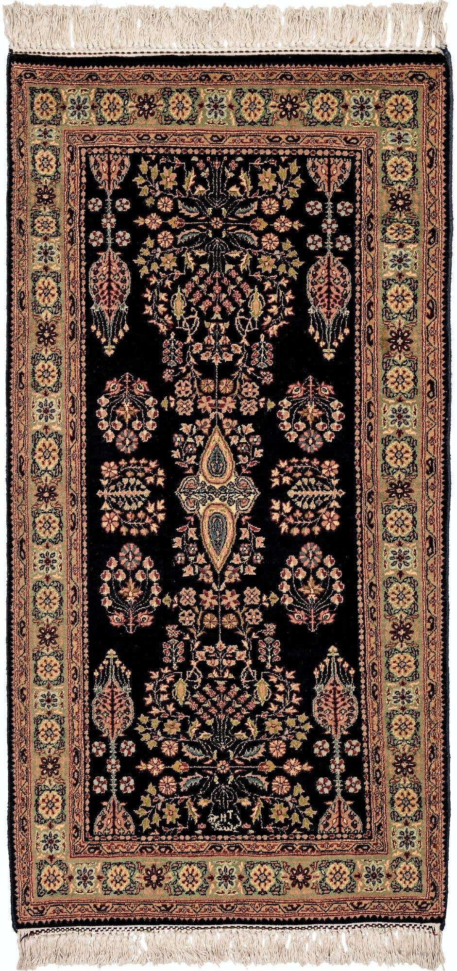 2' 5 x 4' 7 Sarouk Runner Rug
