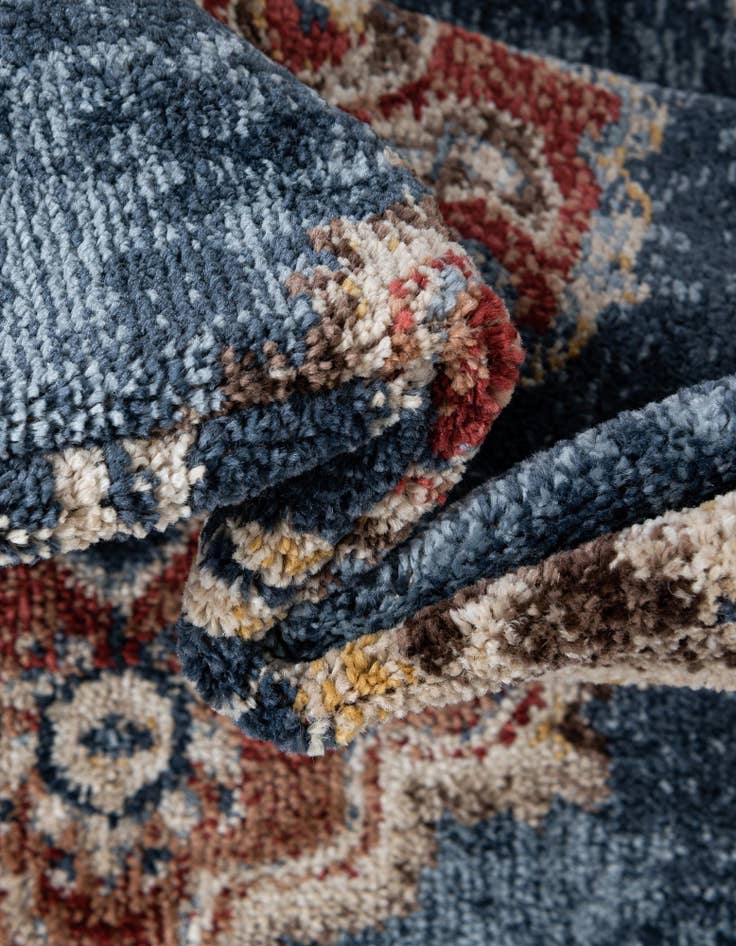 Detail image of 7' x 7' Arcadia Square Rug
