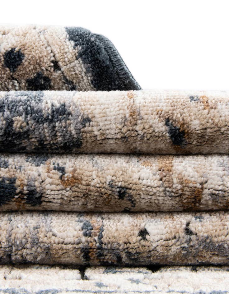 Detail image of 7' x 7' Eliza Square Rug
