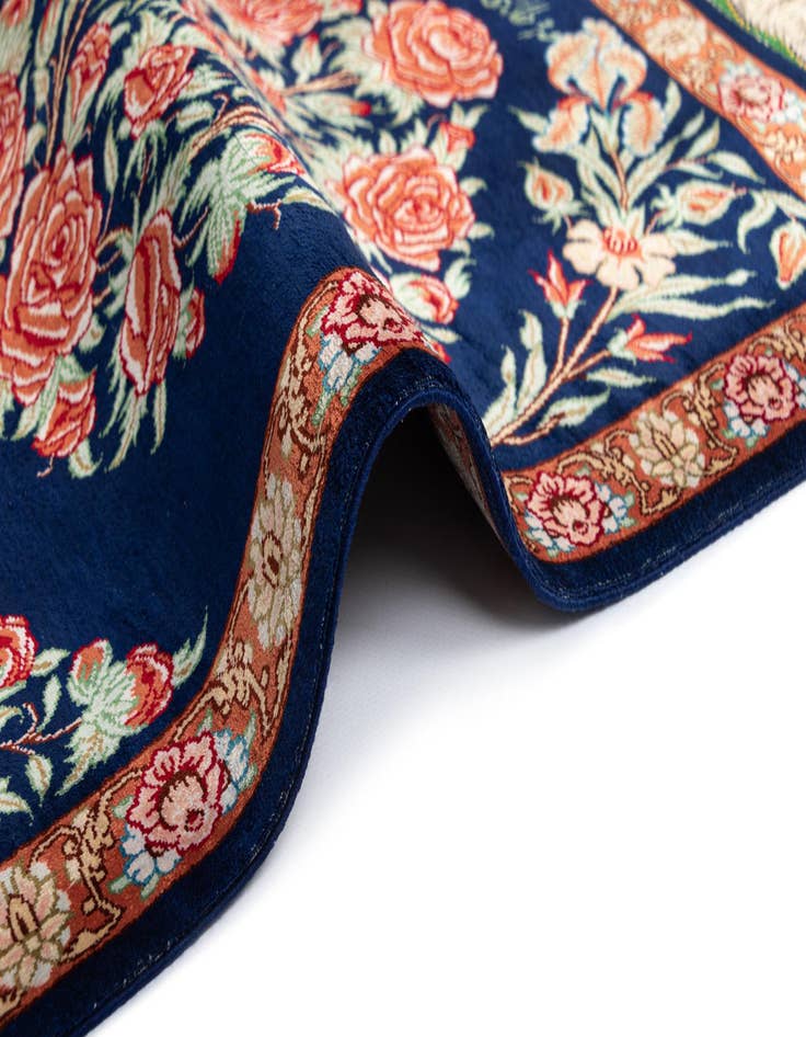 Detail image of 1' 9 x 2' 4 Ghom Silk Square Rug