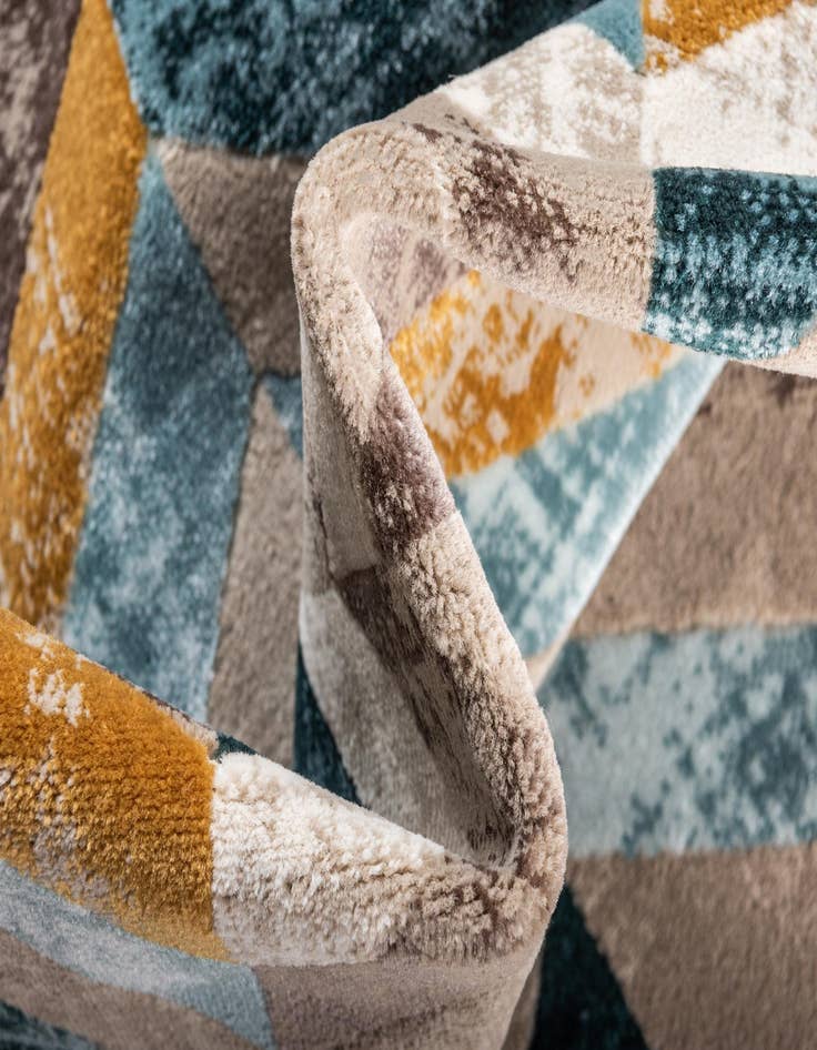 Detail image of 6' x 6' Illusion Square Rug