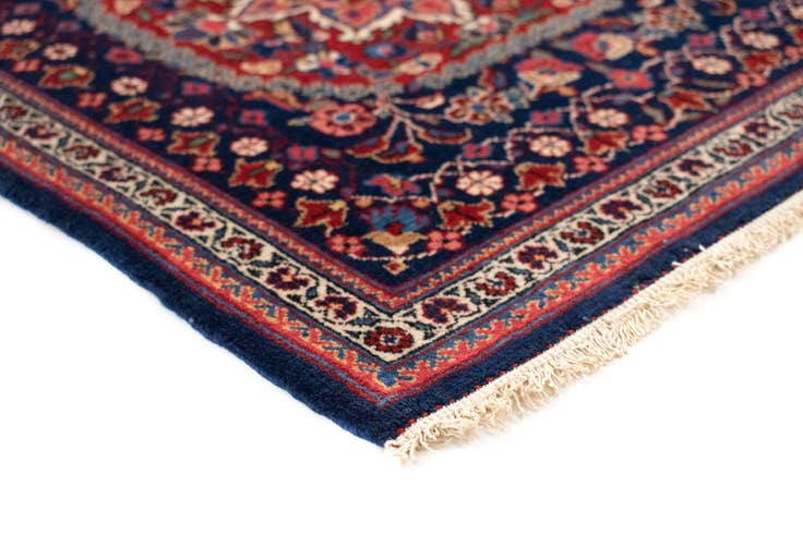 Detail image of 2' x 2' 2 Kashan Square Rug