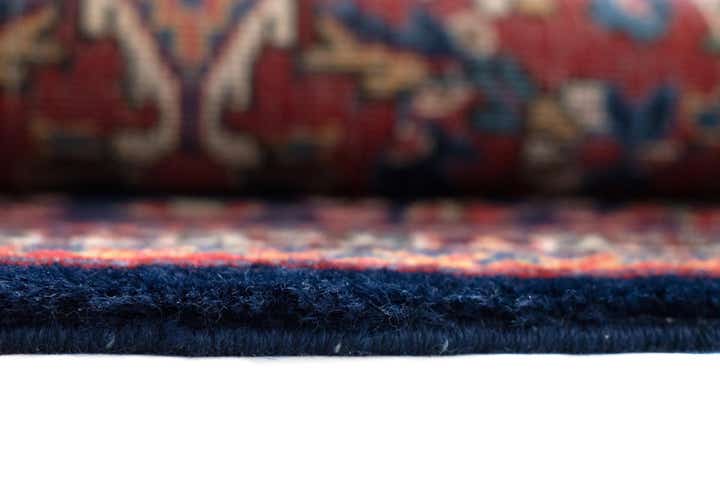 2' x 2' 2 Kashan Square Rug