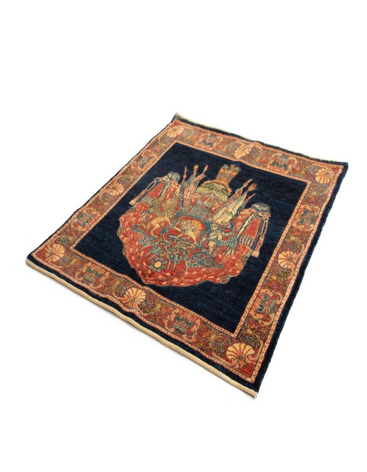 Detail image of 4' 2 x 4' 7 Luribaft Wool Square Rug