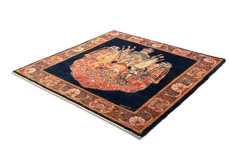 Detail image of 4' 6 x 4' 6 Luribaft Wool Square Rug
