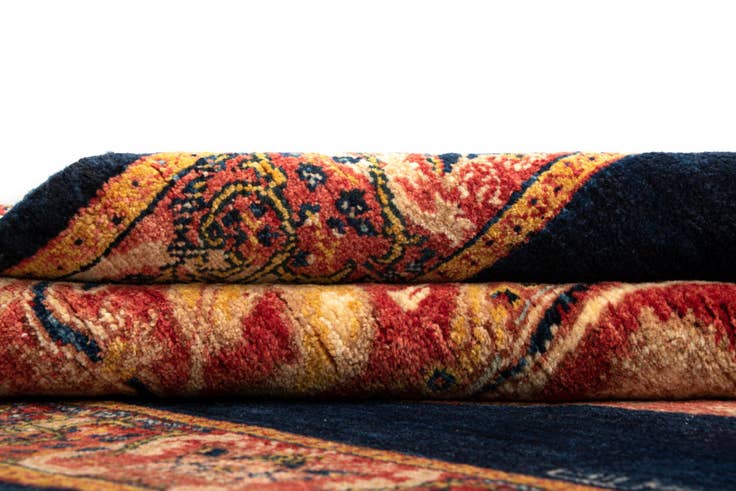 Detail image of 4' 6 x 4' 6 Luribaft Wool Square Rug