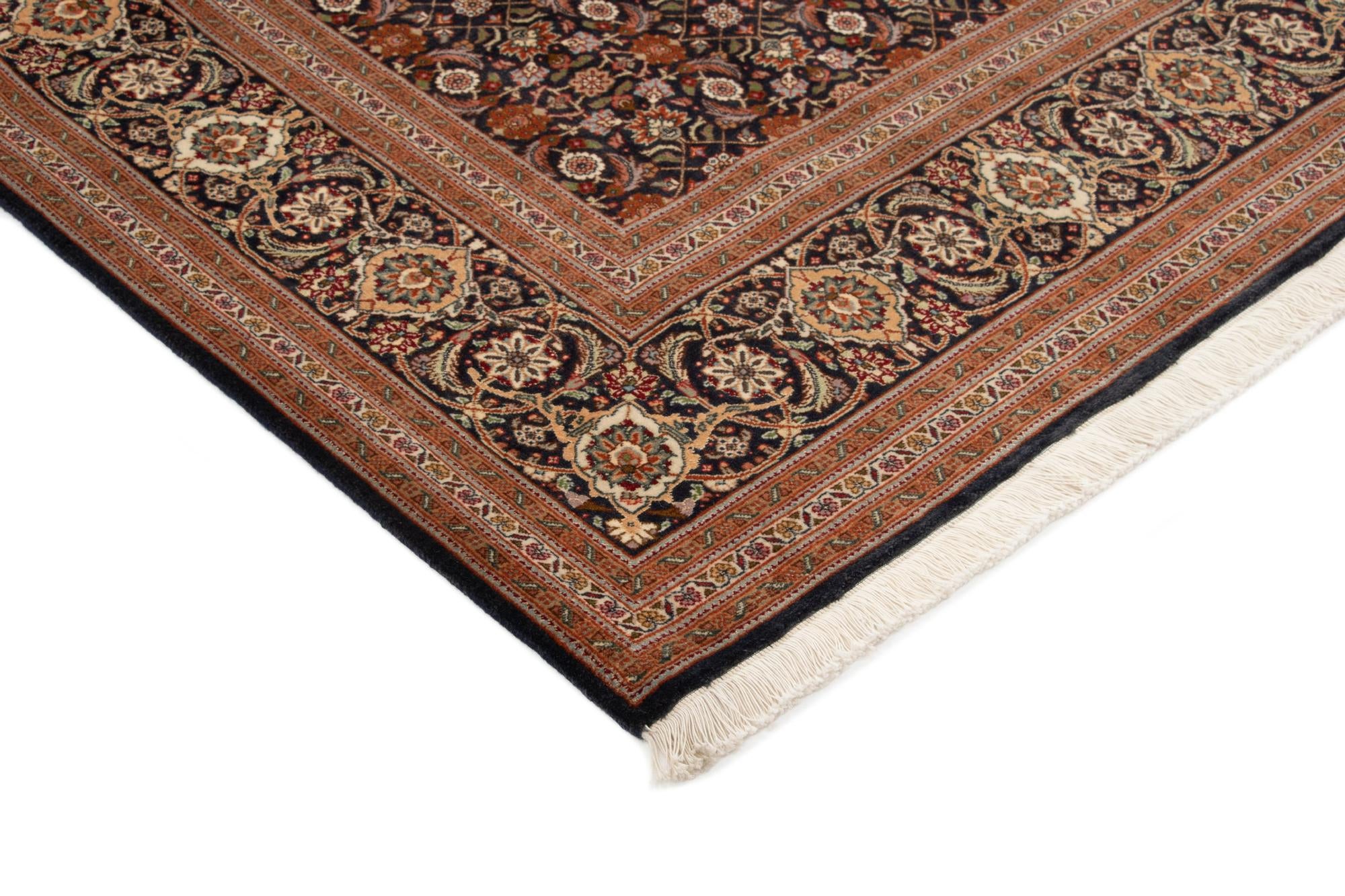 6' 6 x 6' 8 Tabriz Mahi Square Rug