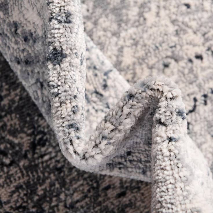 Detail image of 7' x 7' Villa Square Rug