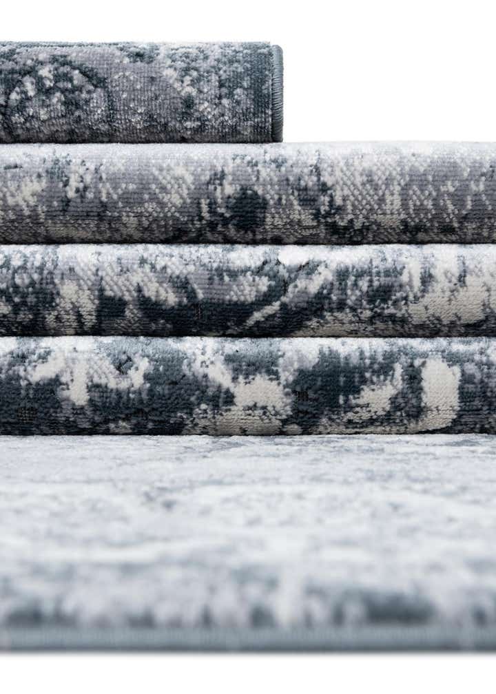 7' x 7' Villa Square Rug