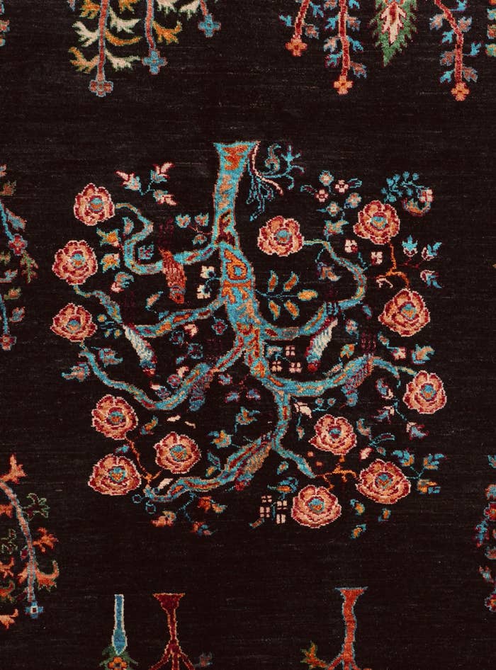 Detail image of 4' 11 x 6' 4 Hand Knotted Ariana Ziegler Rug
