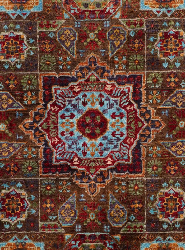 Detail image of 2' x 3' Hand Knotted Mamluk Ziegler Rug