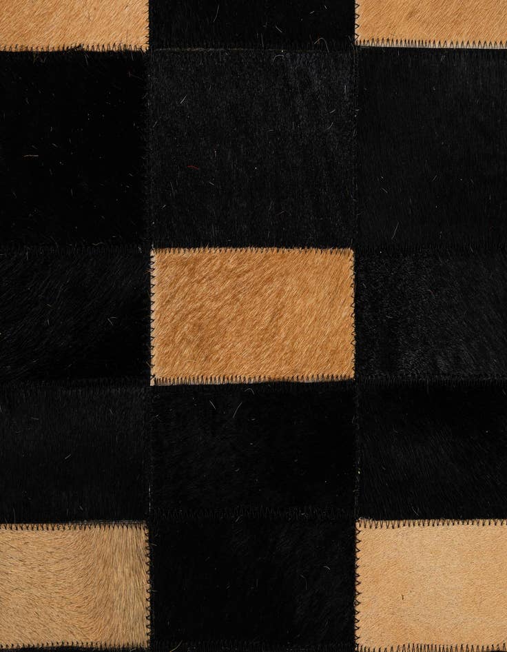 Detail image of 8' 2 x 10' Cowhide - Patchwork Rug