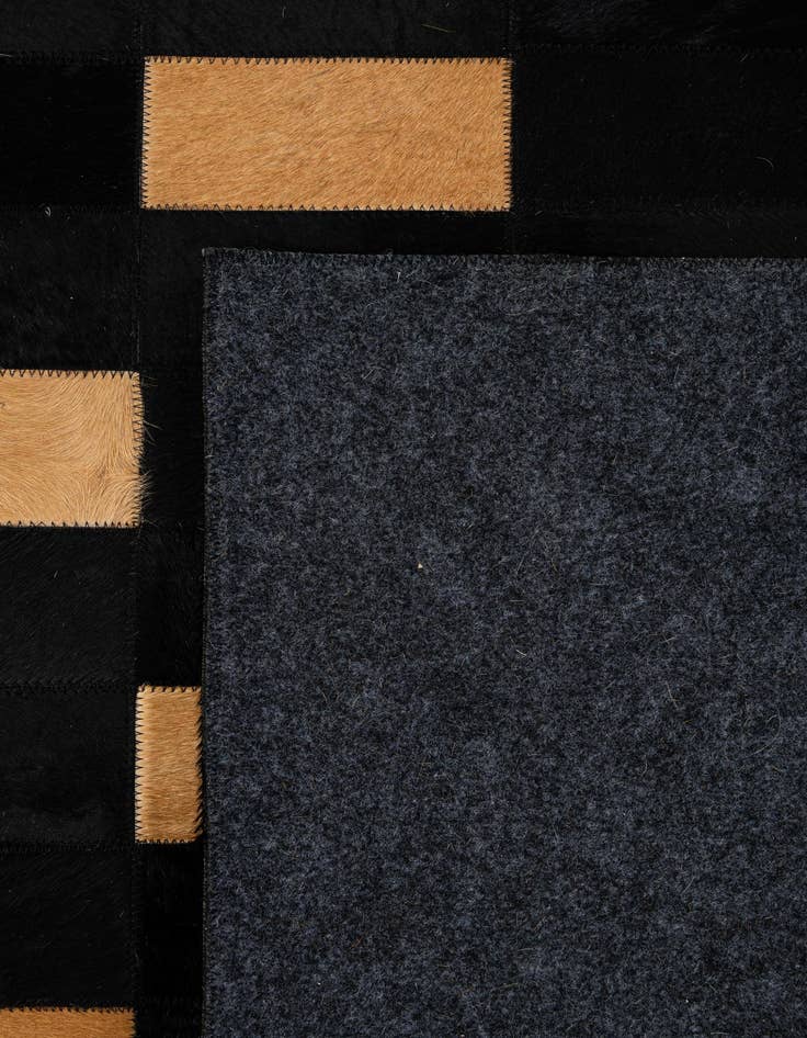 Detail image of 8' 2 x 10' Cowhide - Patchwork Rug