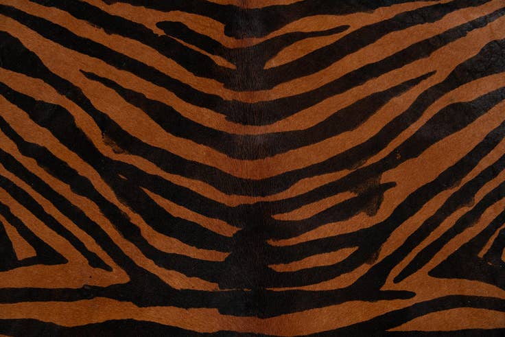 Detail image of 6' 1 x 6' 8 Cowhide Leather Freeform Rug
