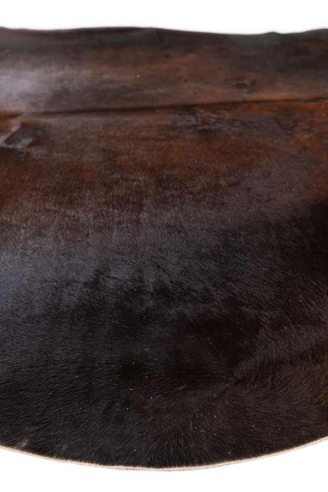5' 11 x 6' 8 Cowhide Leather Freeform Rug