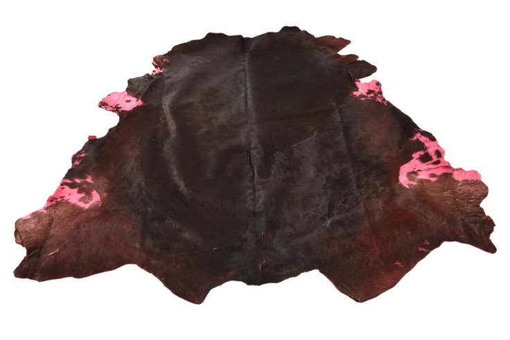 Detail image of 4' x 4' 10 Cowhide Freeform Rug