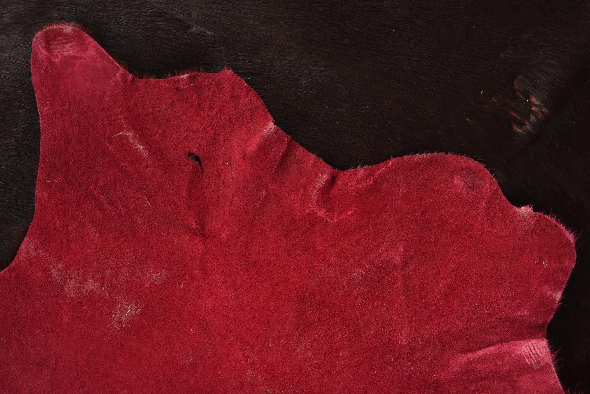 4' x 4' 10 Cowhide Freeform Rug