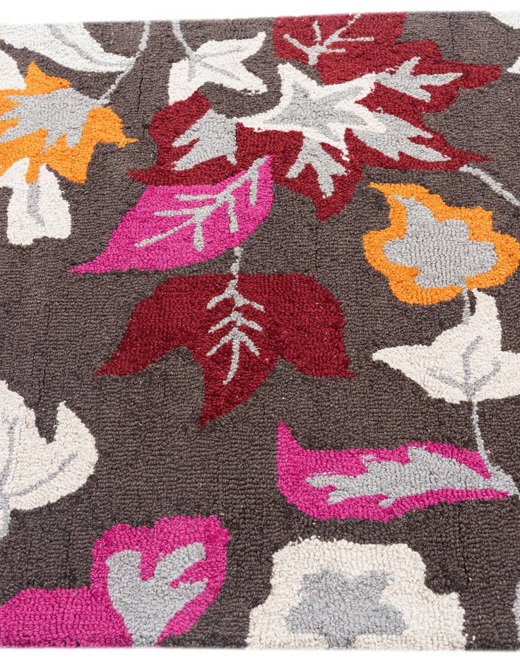 Detail image of 3' x 5' Agra Rug
