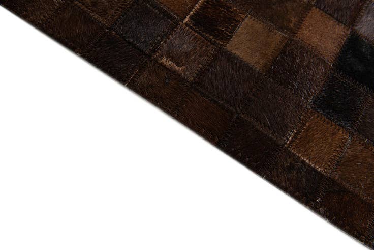 Detail image of 5' x 8' Cowhide & Leather Rug
