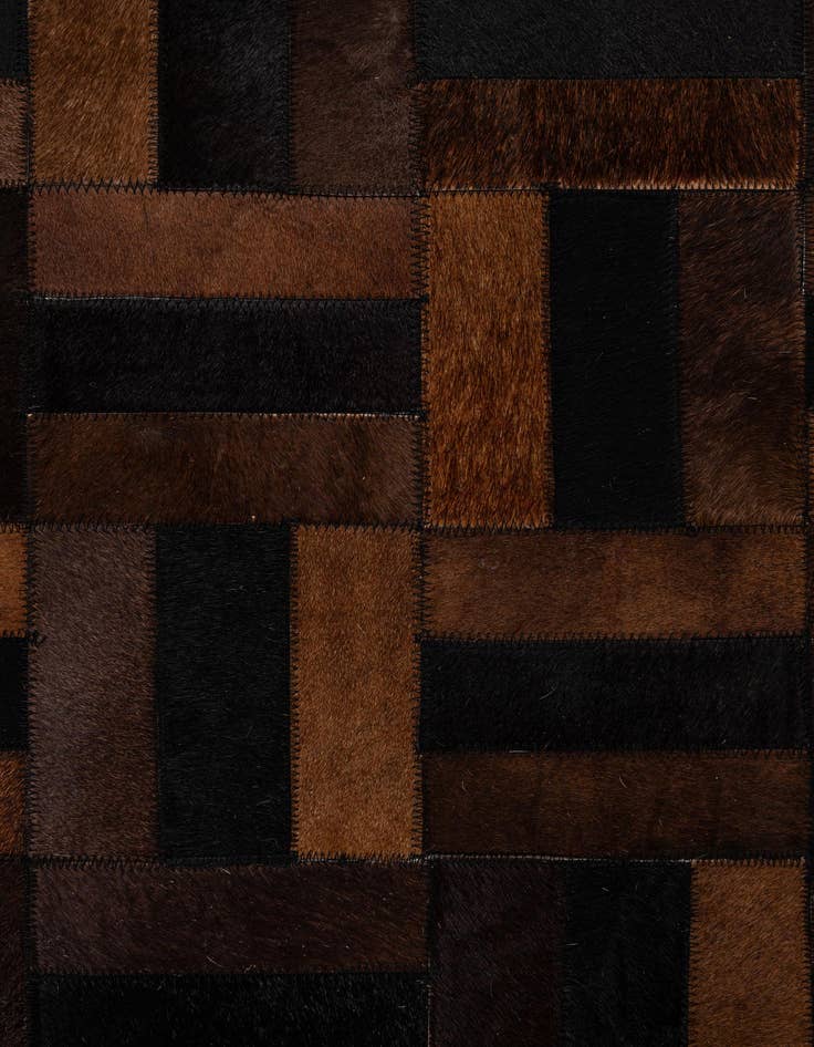 Detail image of 8' 2 x 10' Cowhide - Patchwork Rug