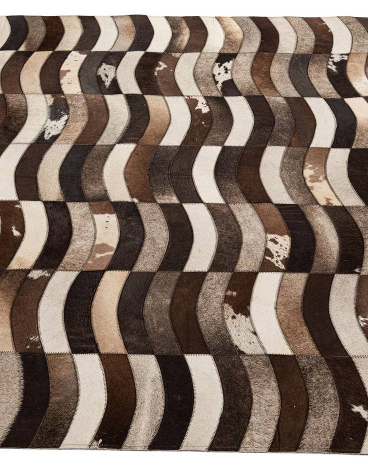 Detail image of 5' 1 x 7' 10 Cowhide - Patchwork Rug