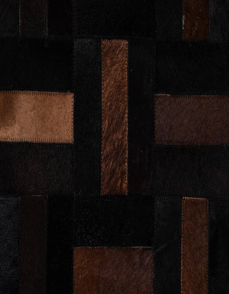 Detail image of 5' 3 x 8' 2 Cowhide - Patchwork Rug