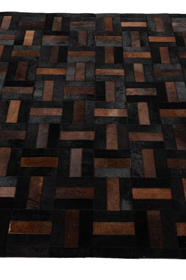 Detail image of 5' 2 x 8' Cowhide - Patchwork Rug
