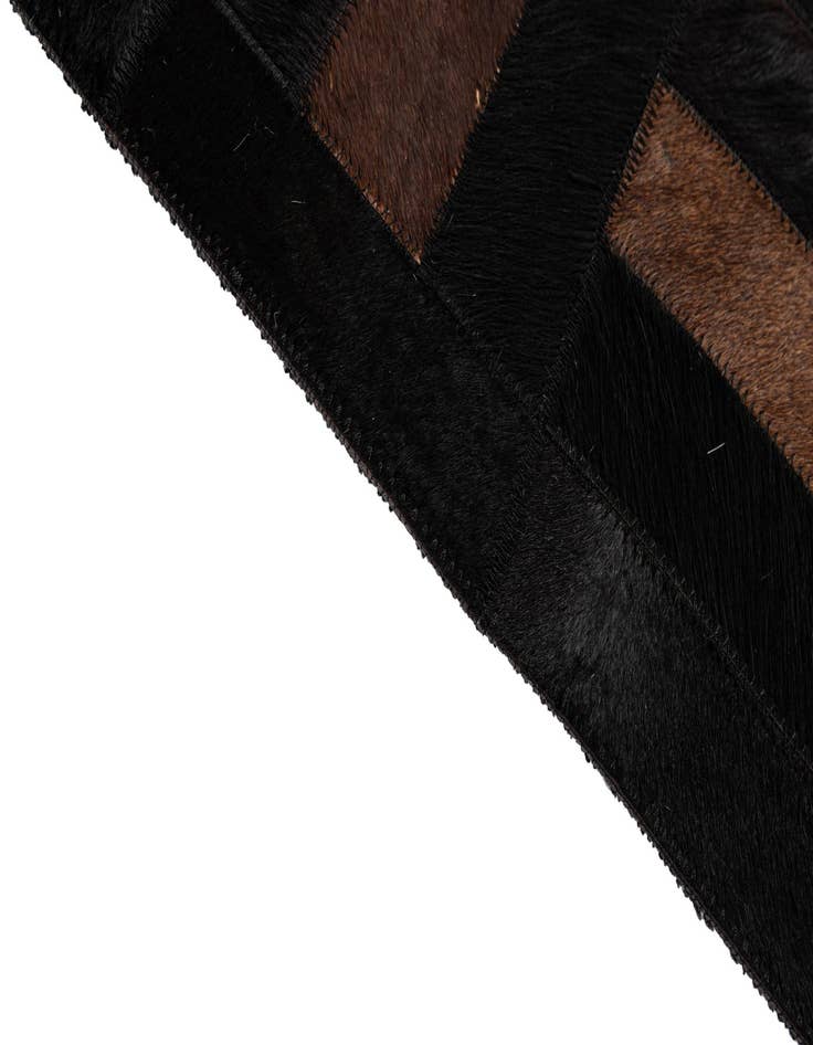 Detail image of 5' 3 x 8' Cowhide - Patchwork Rug