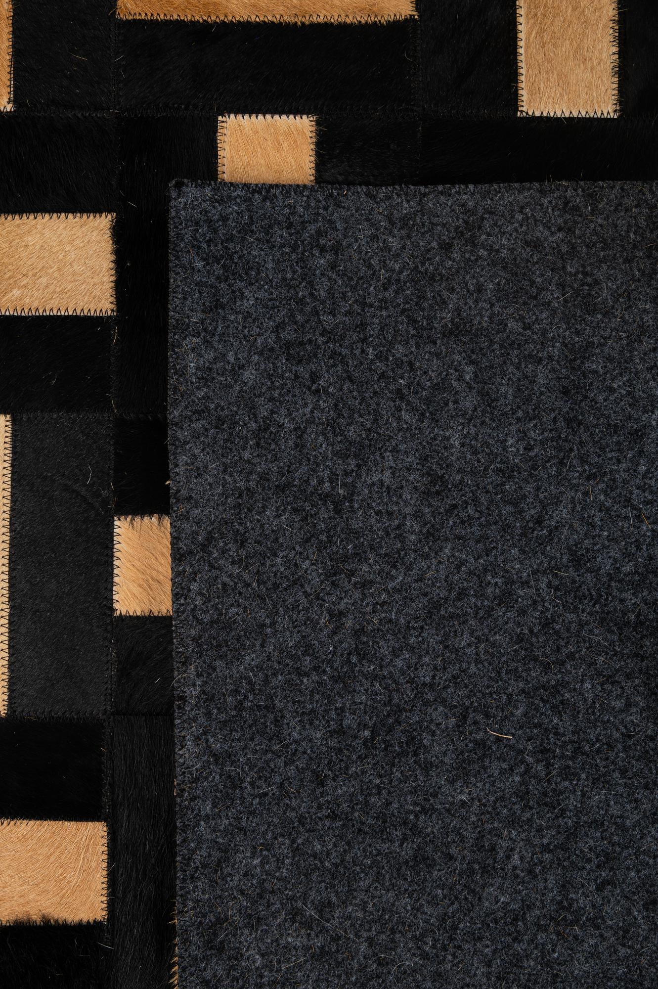 5' 1 x 8' Cowhide - Patchwork Rug