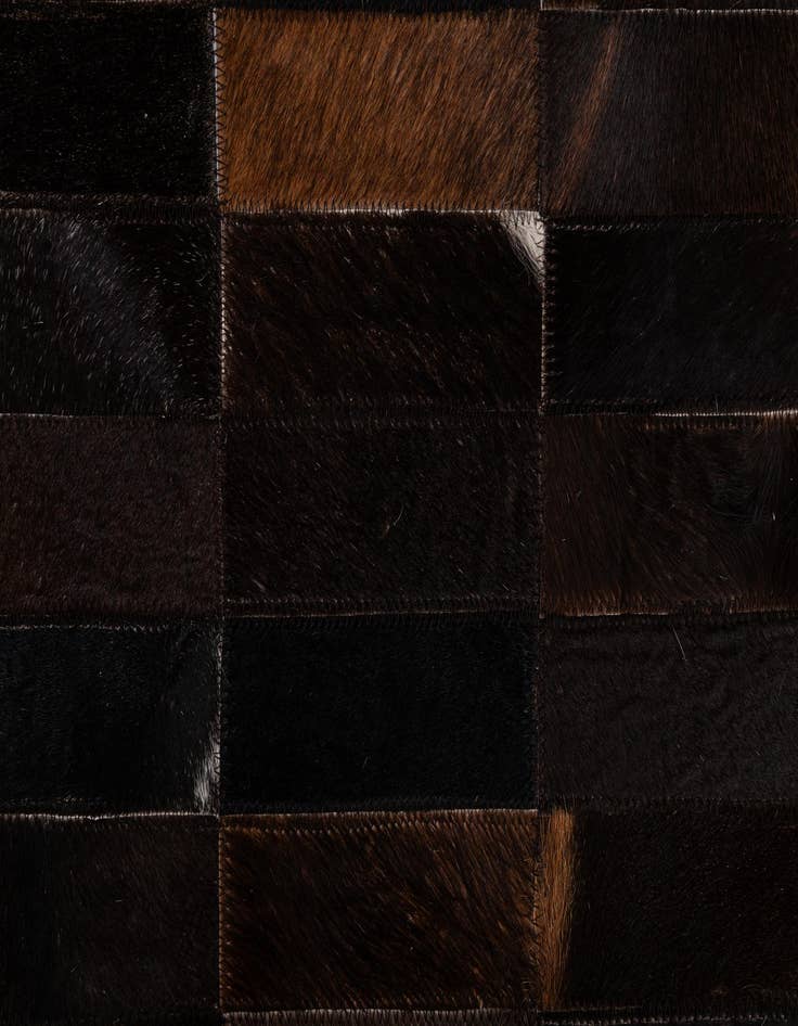 Detail image of 4' 11 x 8' Cowhide - Patchwork Rug