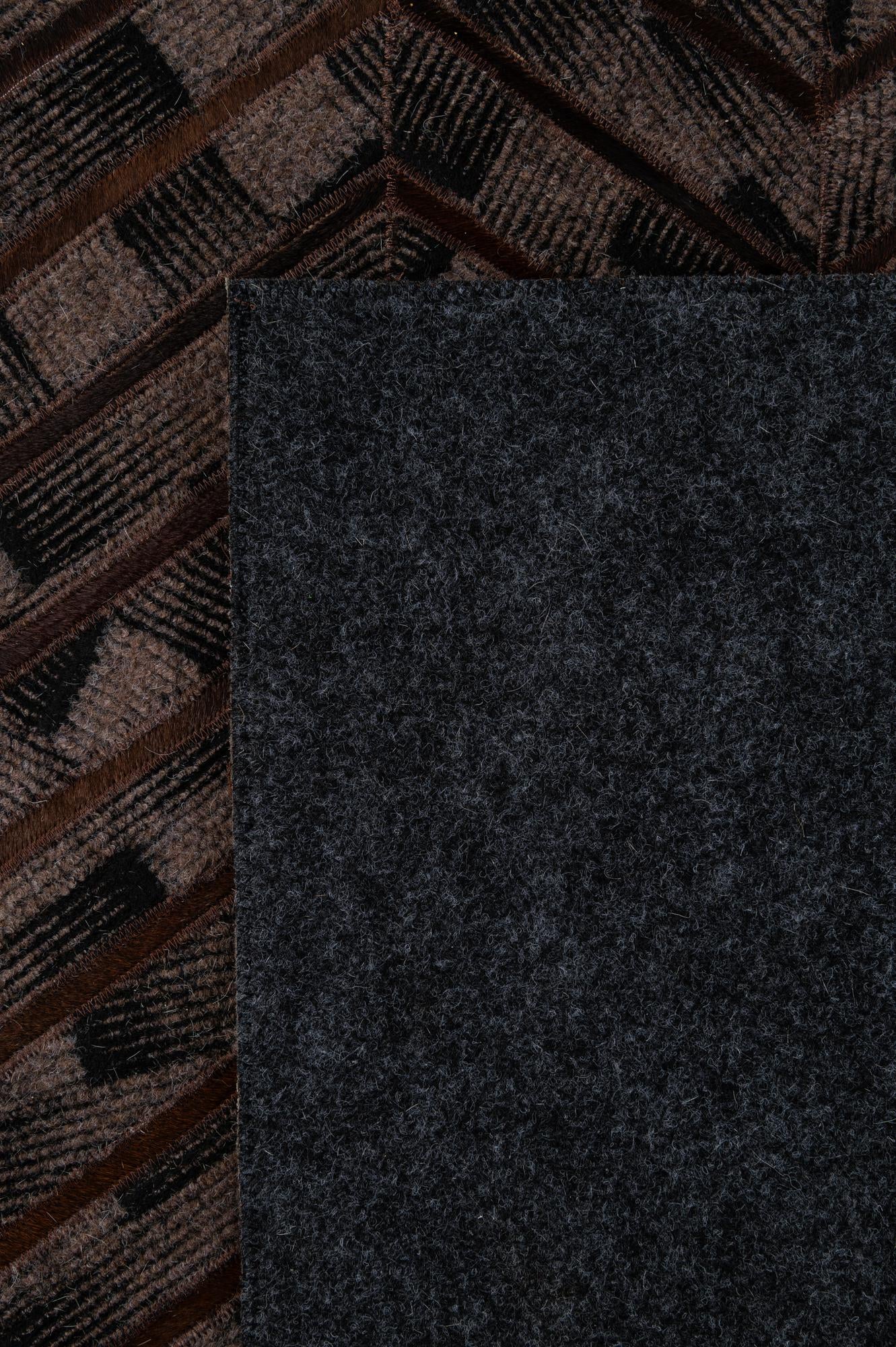 4' 11 x 7' 11 Cowhide - Patchwork Rug
