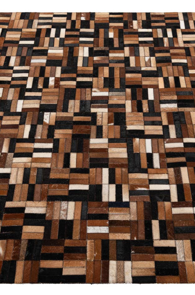 Detail image of 4' 11 x 7' 11 Cowhide - Patchwork Rug